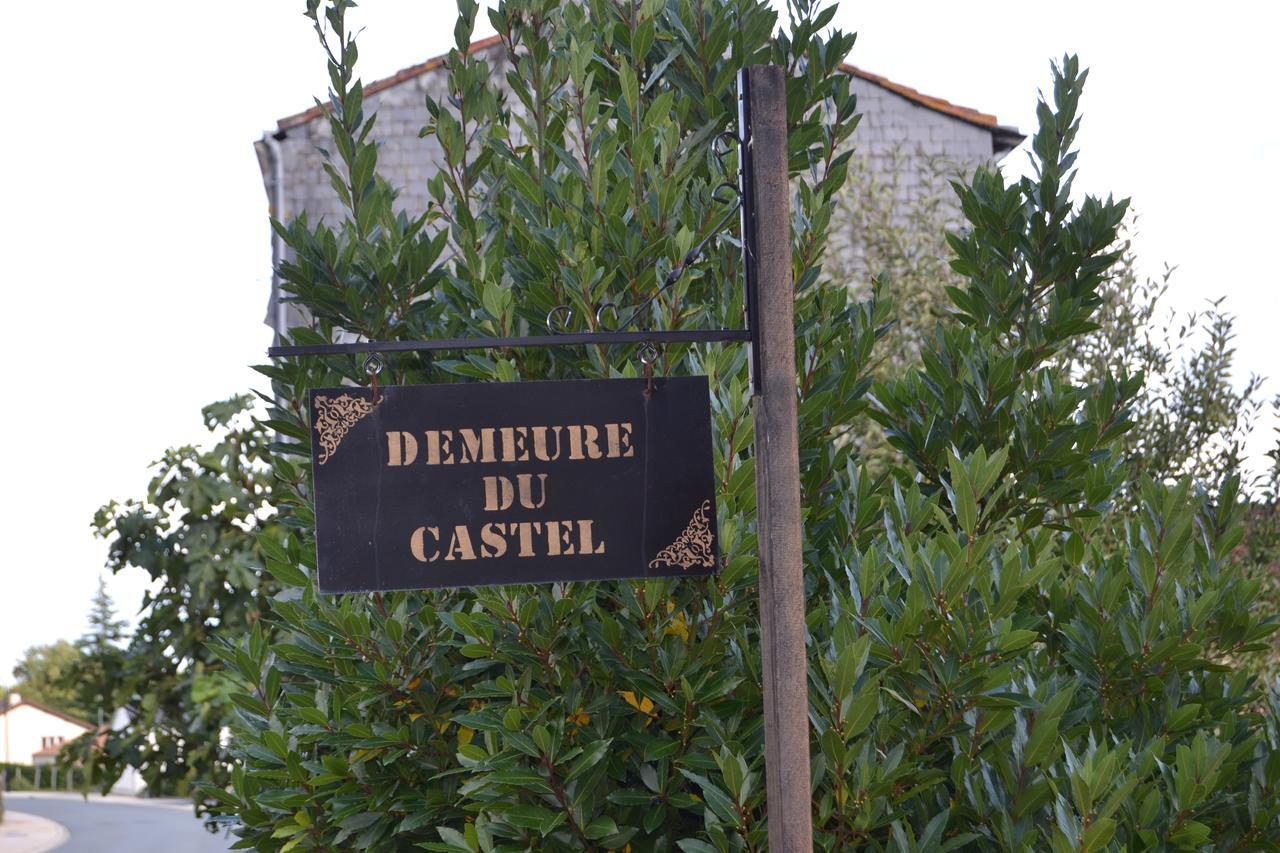 Demeure Du Castel Bed & Breakfast Les Châtelliers-Châteaumur Eksteriør bilde