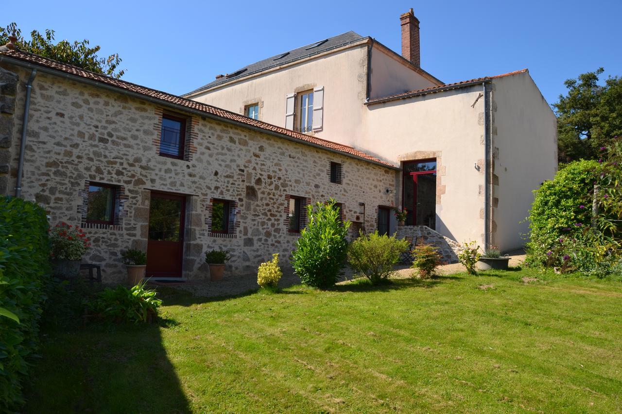 Demeure Du Castel Bed & Breakfast Les Châtelliers-Châteaumur Eksteriør bilde